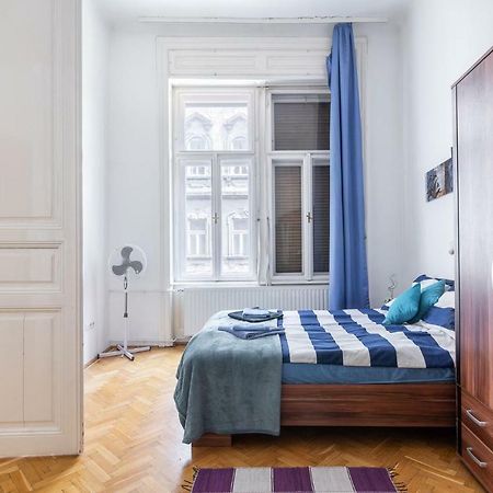 Izabella Home 2 Будапеща Екстериор снимка