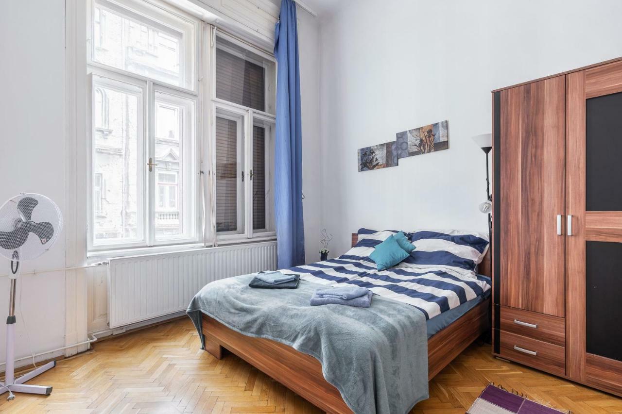 Izabella Home 2 Будапеща Екстериор снимка