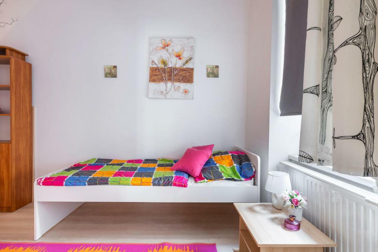 Izabella Home 2 Будапеща Екстериор снимка