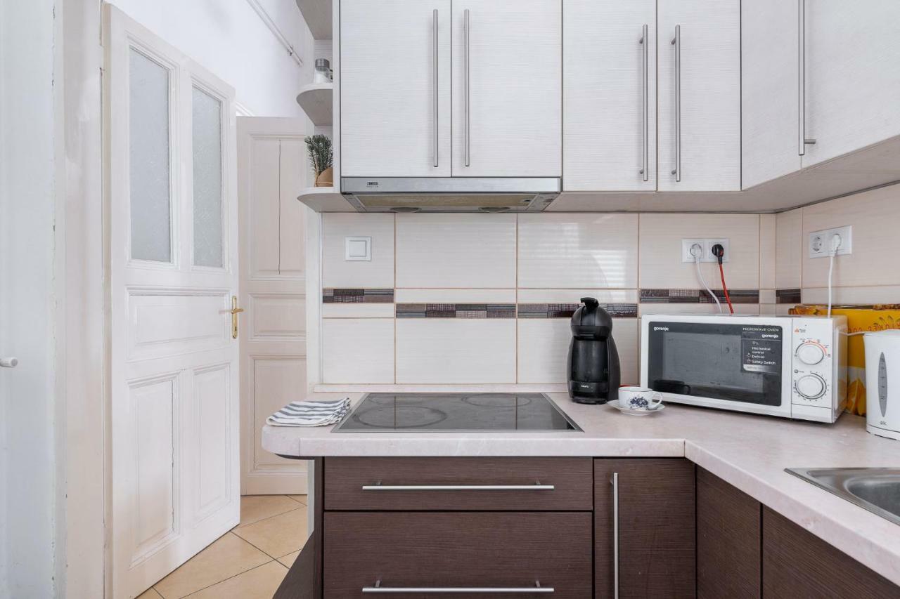 Izabella Home 2 Будапеща Екстериор снимка
