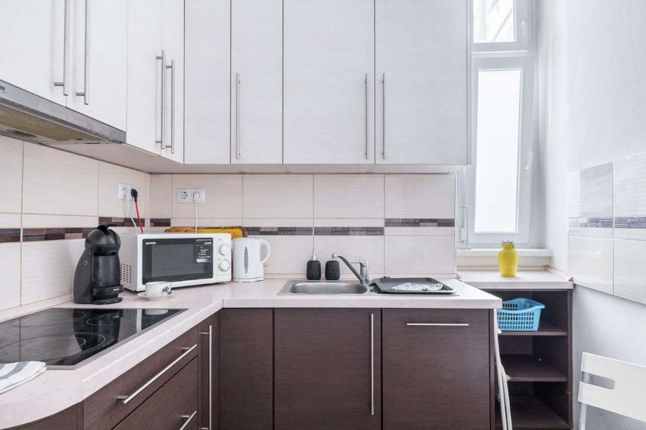 Izabella Home 2 Будапеща Екстериор снимка