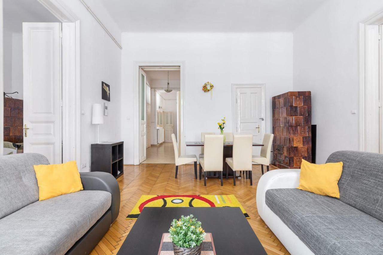 Izabella Home 2 Будапеща Екстериор снимка